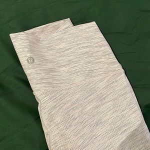 Lululemon align high rise crop 17”